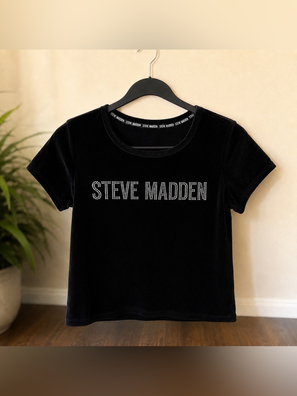 Y2K Vintage Steve Madden black velvet crop top with rhinestone logo size large